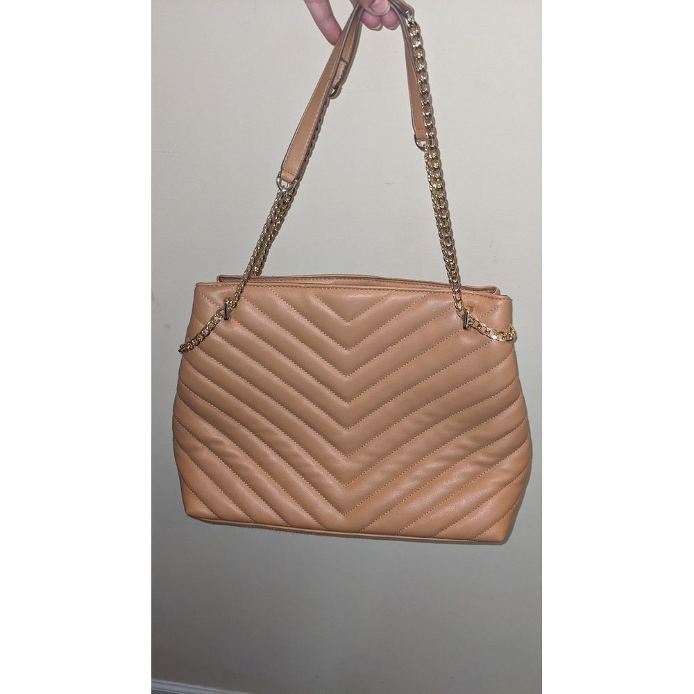 Quilted tan purse‎ by a new day